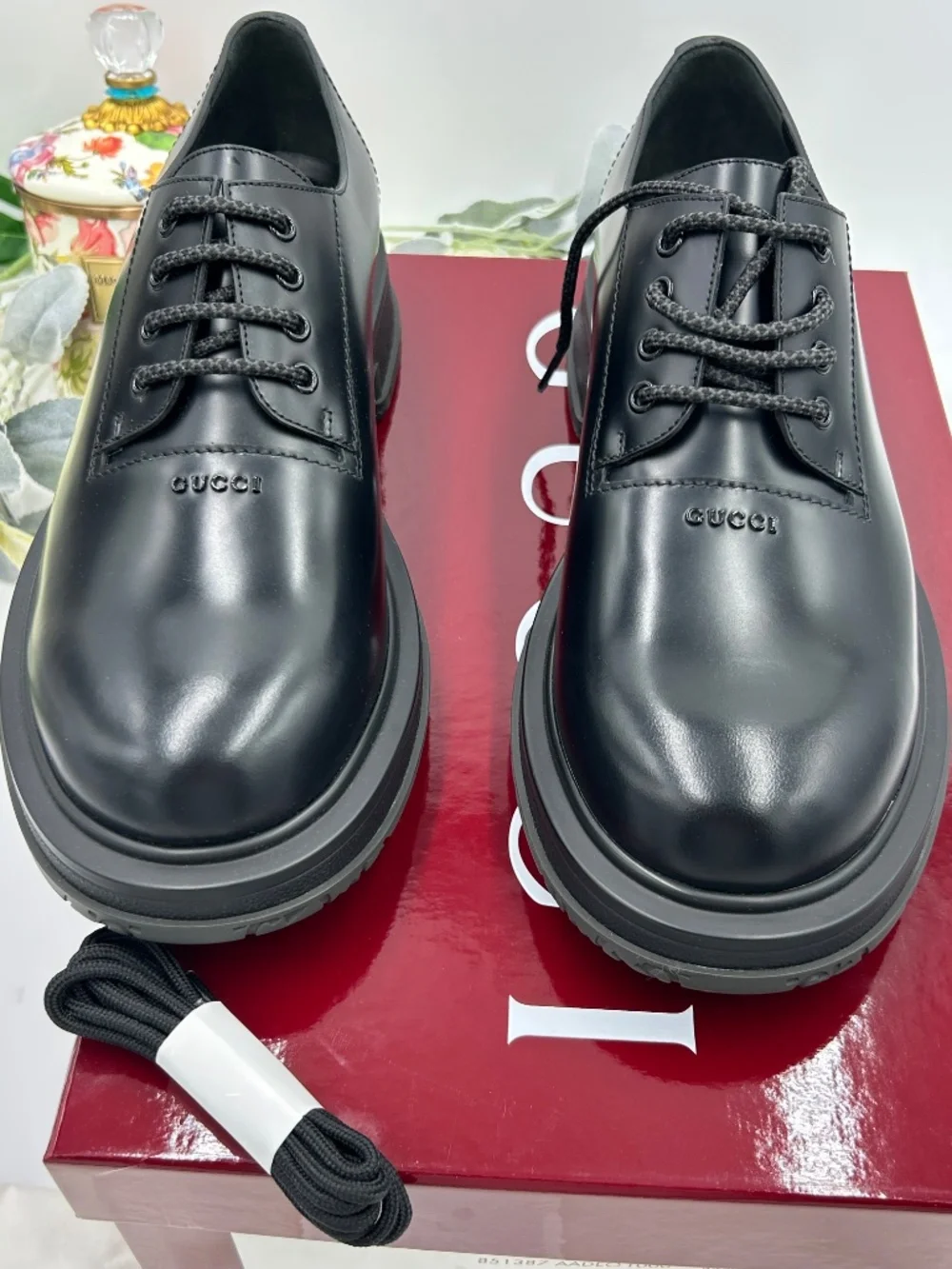 Men’s Gucci Leather Lace-Up Derby Shoes. Size 11 (fits 12 US.). Made in Italy.